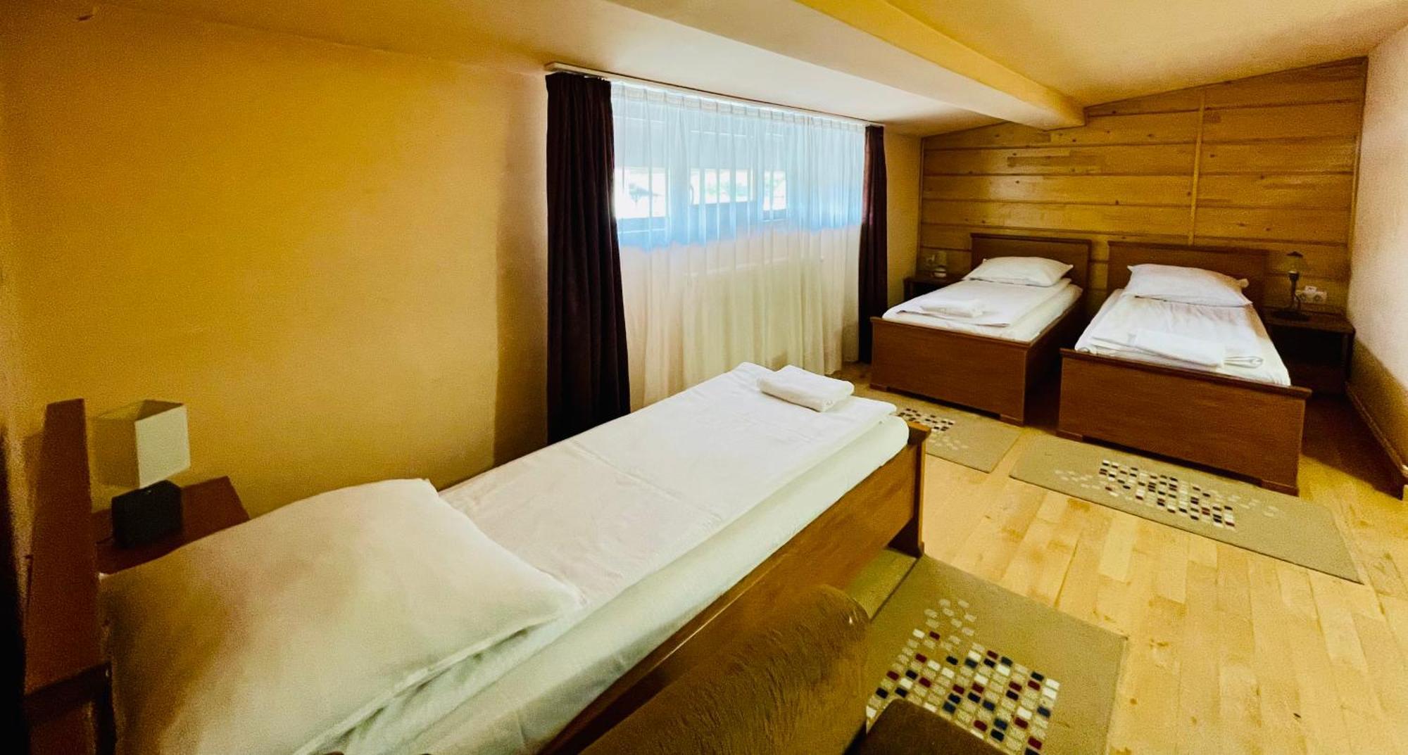 Rakoczi Center Bed & Breakfast Odorheiu Secuiesc Luaran gambar