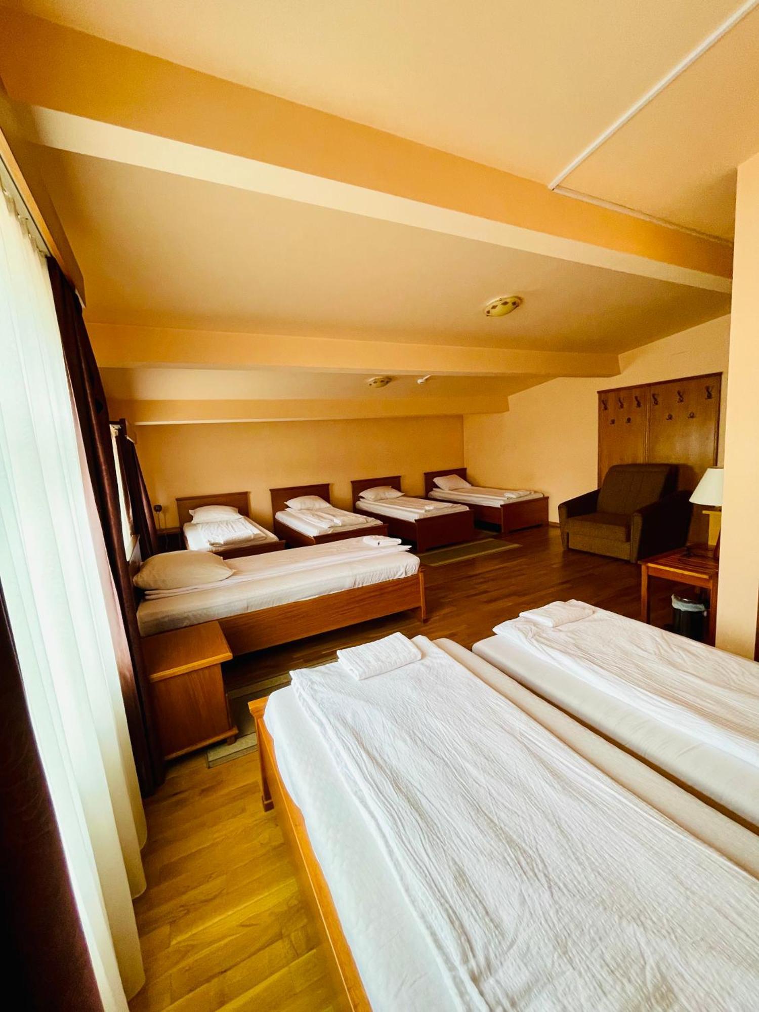 Rakoczi Center Bed & Breakfast Odorheiu Secuiesc Luaran gambar